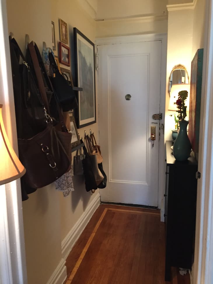 NYC Studio Apartment Storage Hacks and Ideas Apartment Therapy